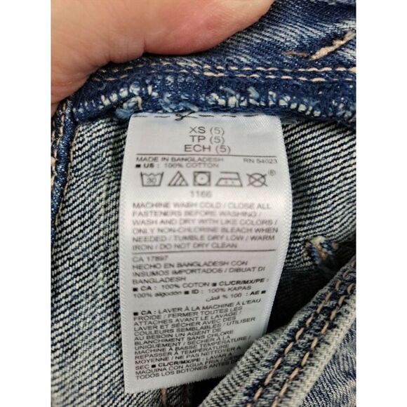 Old Navy Youth Overall,  NWT.   Light Blue Wash,  Size 5. - Picture 11 of 12